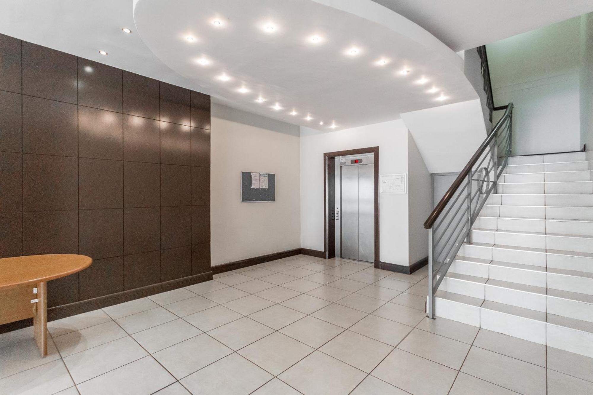 Ferienwohnung The Square 135- Studio With Free Parking, Pool & Gym Access Kapstadt Exterior foto