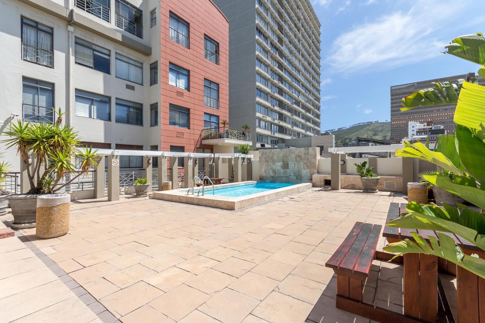 Ferienwohnung The Square 135- Studio With Free Parking, Pool & Gym Access Kapstadt Exterior foto