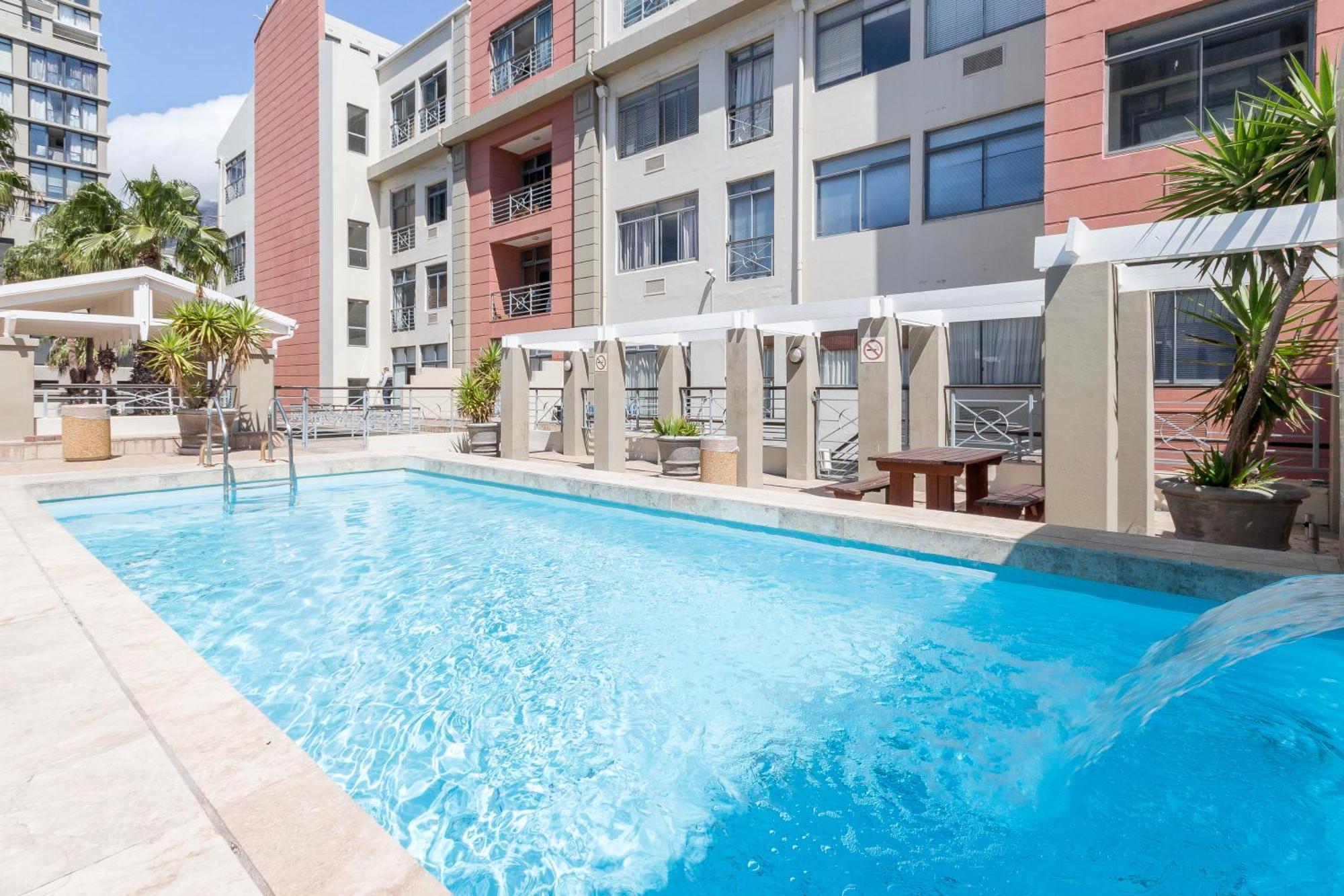 Ferienwohnung The Square 135- Studio With Free Parking, Pool & Gym Access Kapstadt Exterior foto