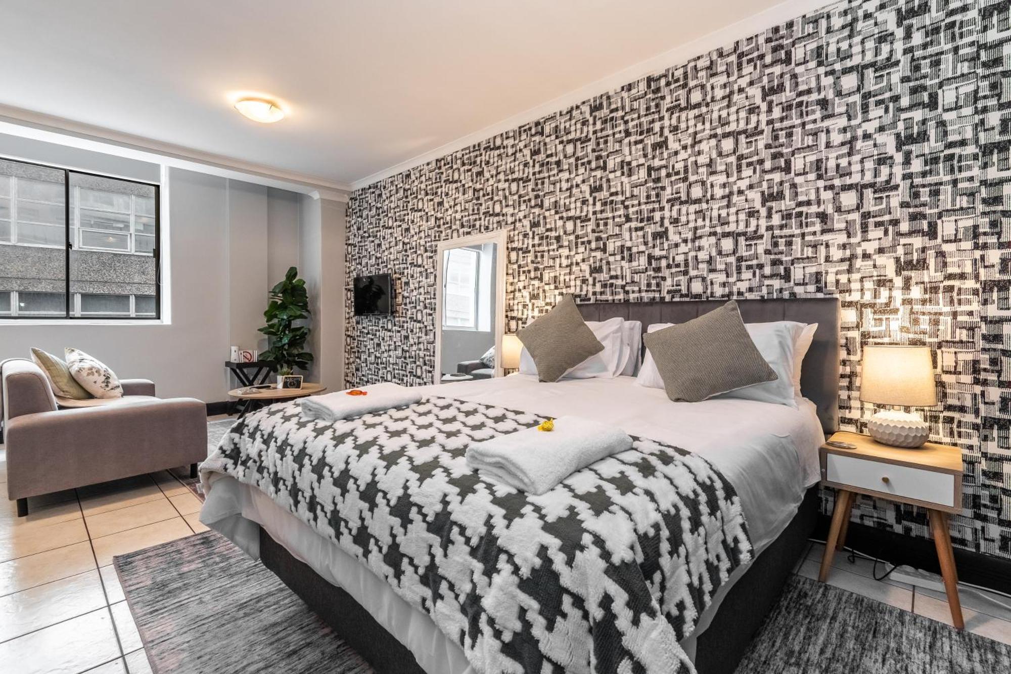 Ferienwohnung The Square 135- Studio With Free Parking, Pool & Gym Access Kapstadt Exterior foto