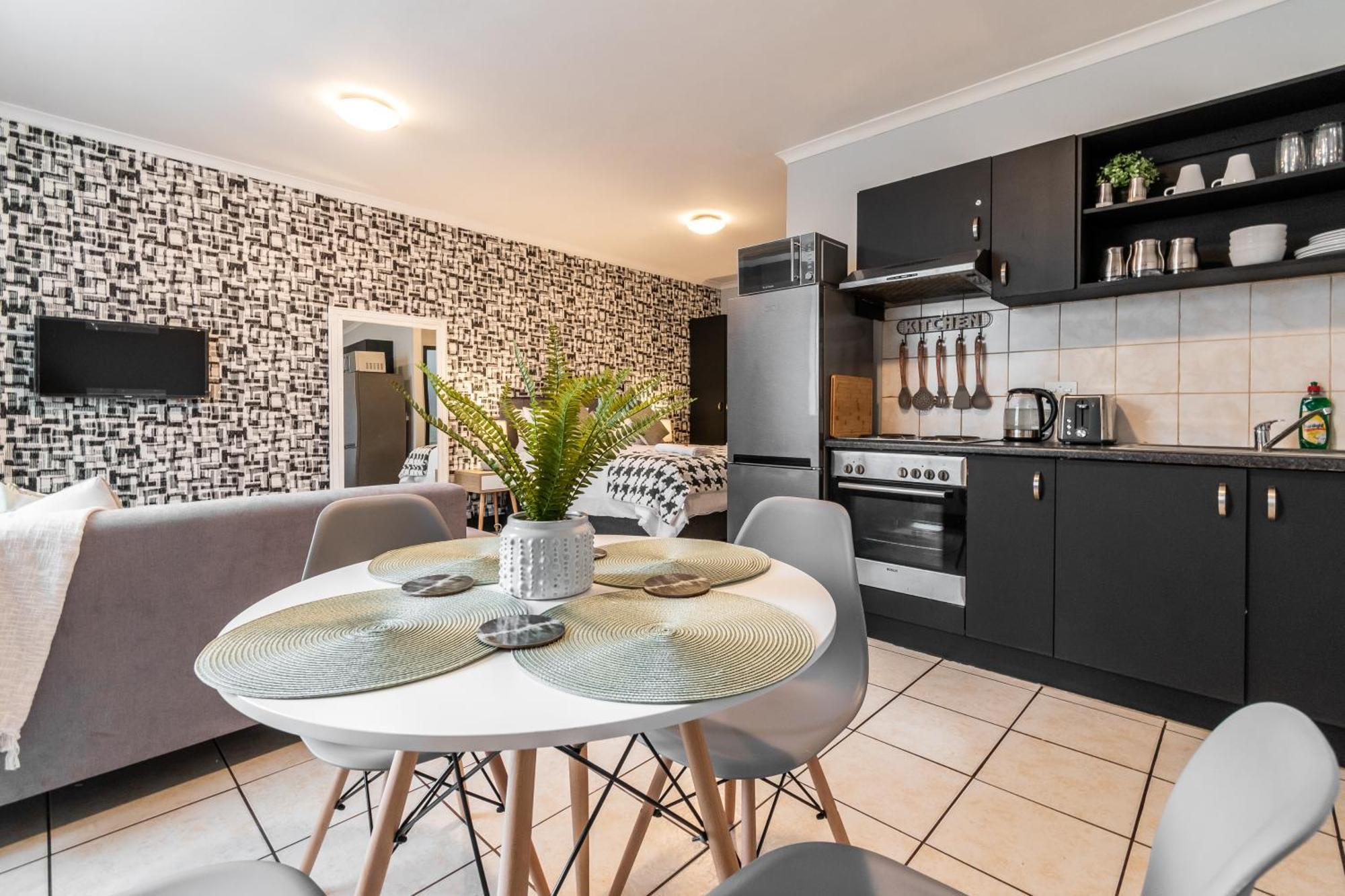 Ferienwohnung The Square 135- Studio With Free Parking, Pool & Gym Access Kapstadt Exterior foto