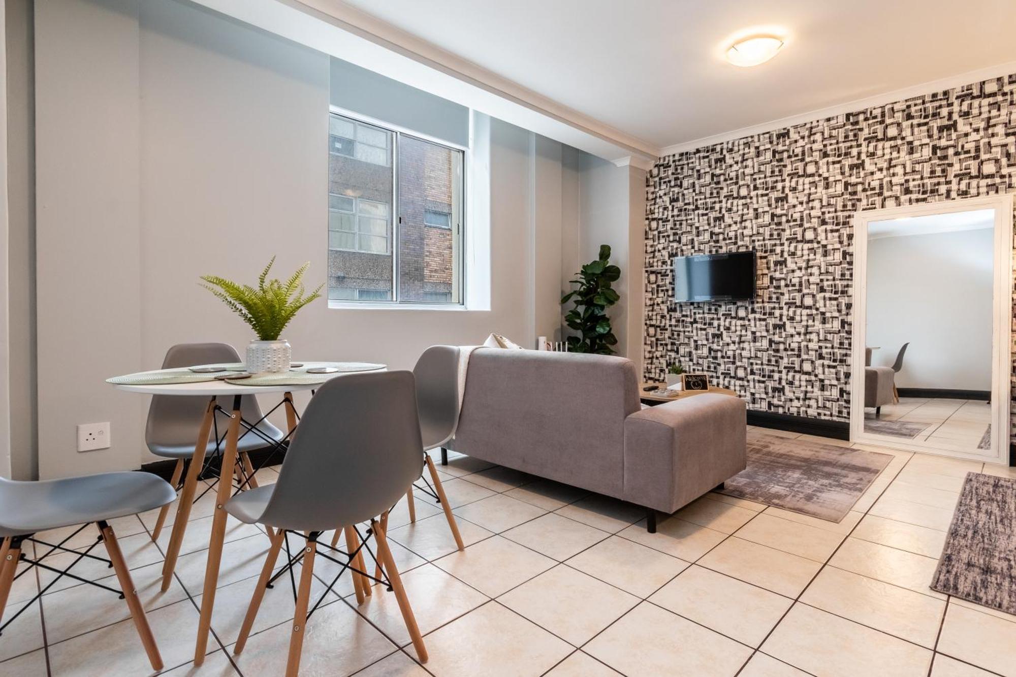 Ferienwohnung The Square 135- Studio With Free Parking, Pool & Gym Access Kapstadt Exterior foto